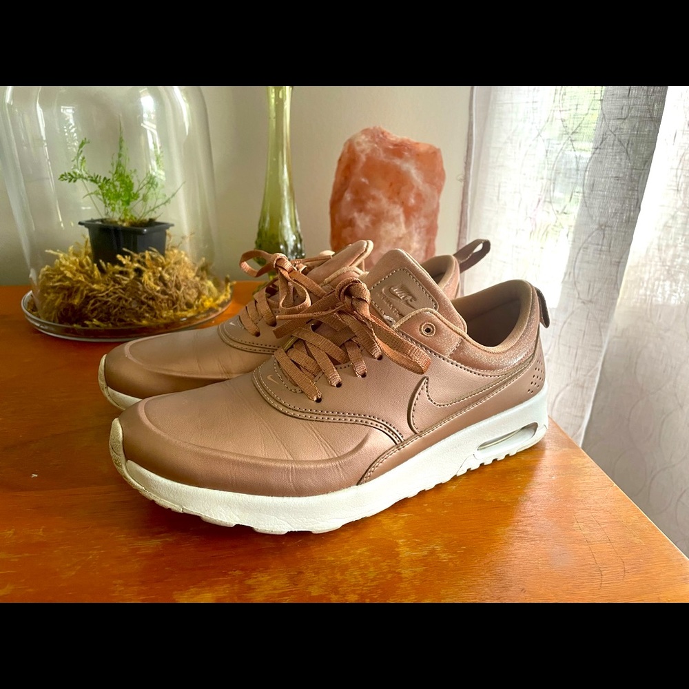 Womens Airmax Thea Rose gold